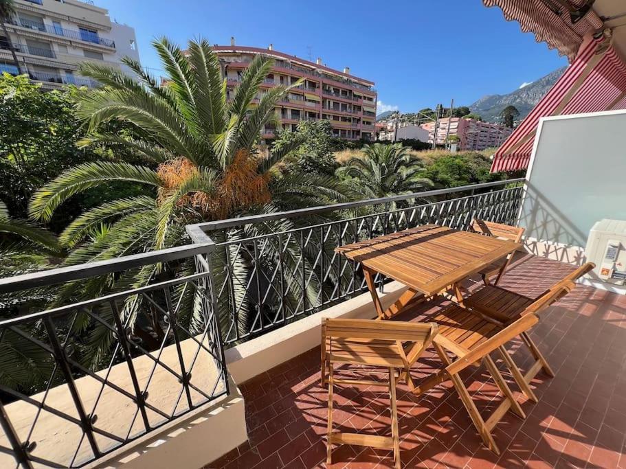 Magnifique T2 Proche Mer Et Ville Refait A Neuf Avec Terrasse Menton Extérieur photo